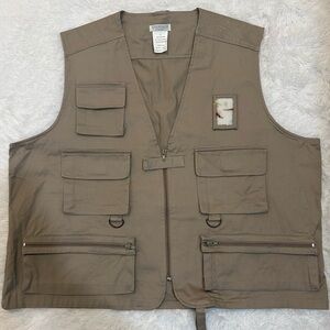 Evandale Fishing Vest Multi Pockets Trout Vest  Size XL Unisex